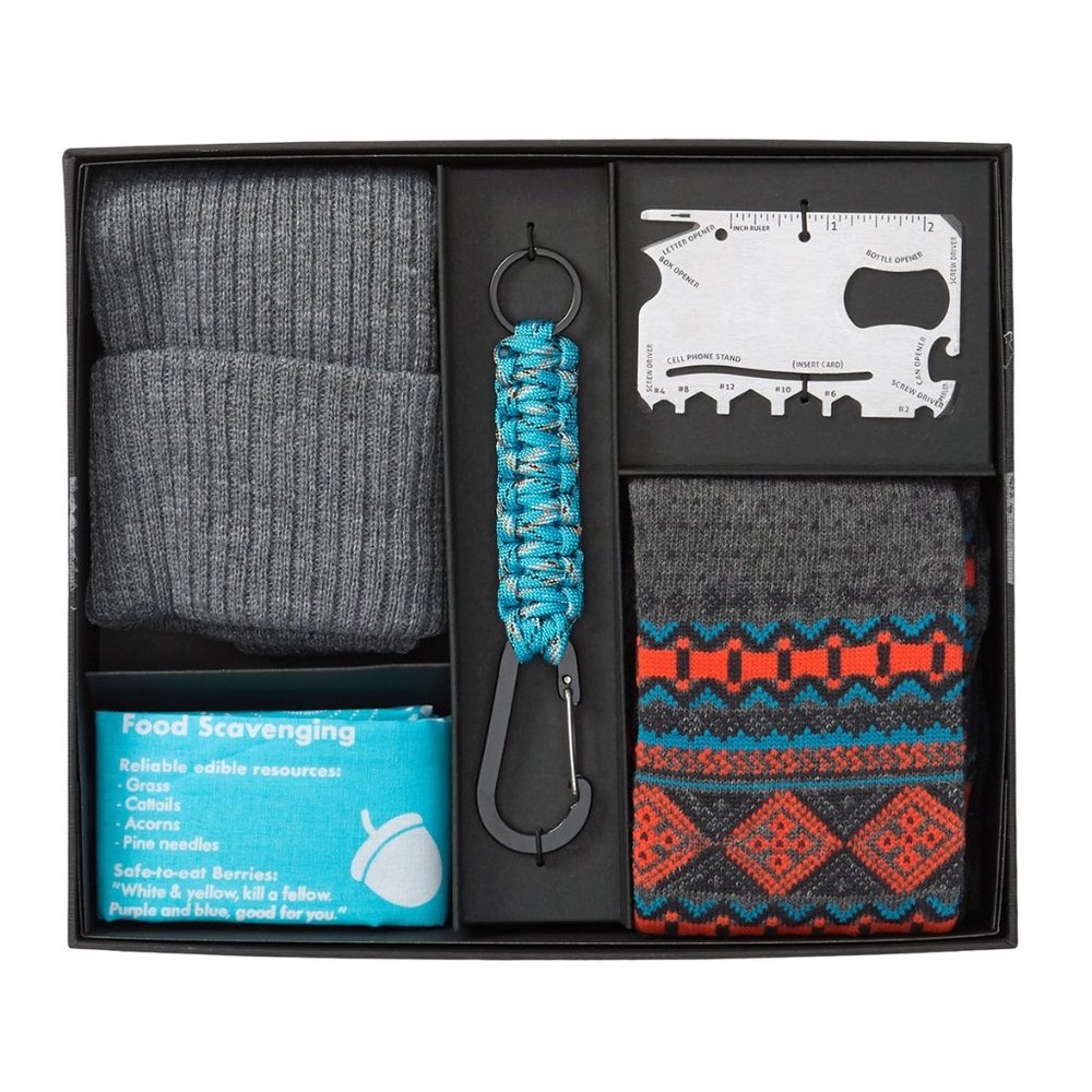 NIB Bespoke Outdoor Boxed Gift Set Socks Bandana
